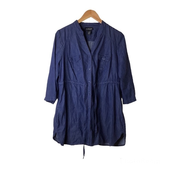 Lane Bryant Size 14/16 100% Cotton Blue Chambray Top V-neck Drawstring Roll Tab - Picture 3 of 10